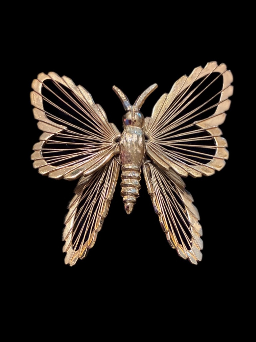 Vintage EUC Monet Butterfly Brooch: Gold Tone Menagerie Series